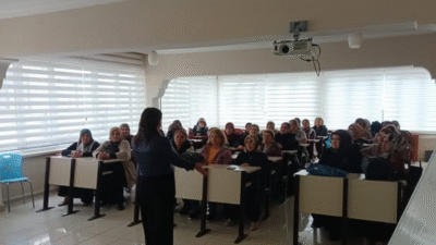 Gülbaharhatun BELMEK kursiyerlerine yönelik olarak düzenlenen “Aile Okulu Eğitimi” başladı.