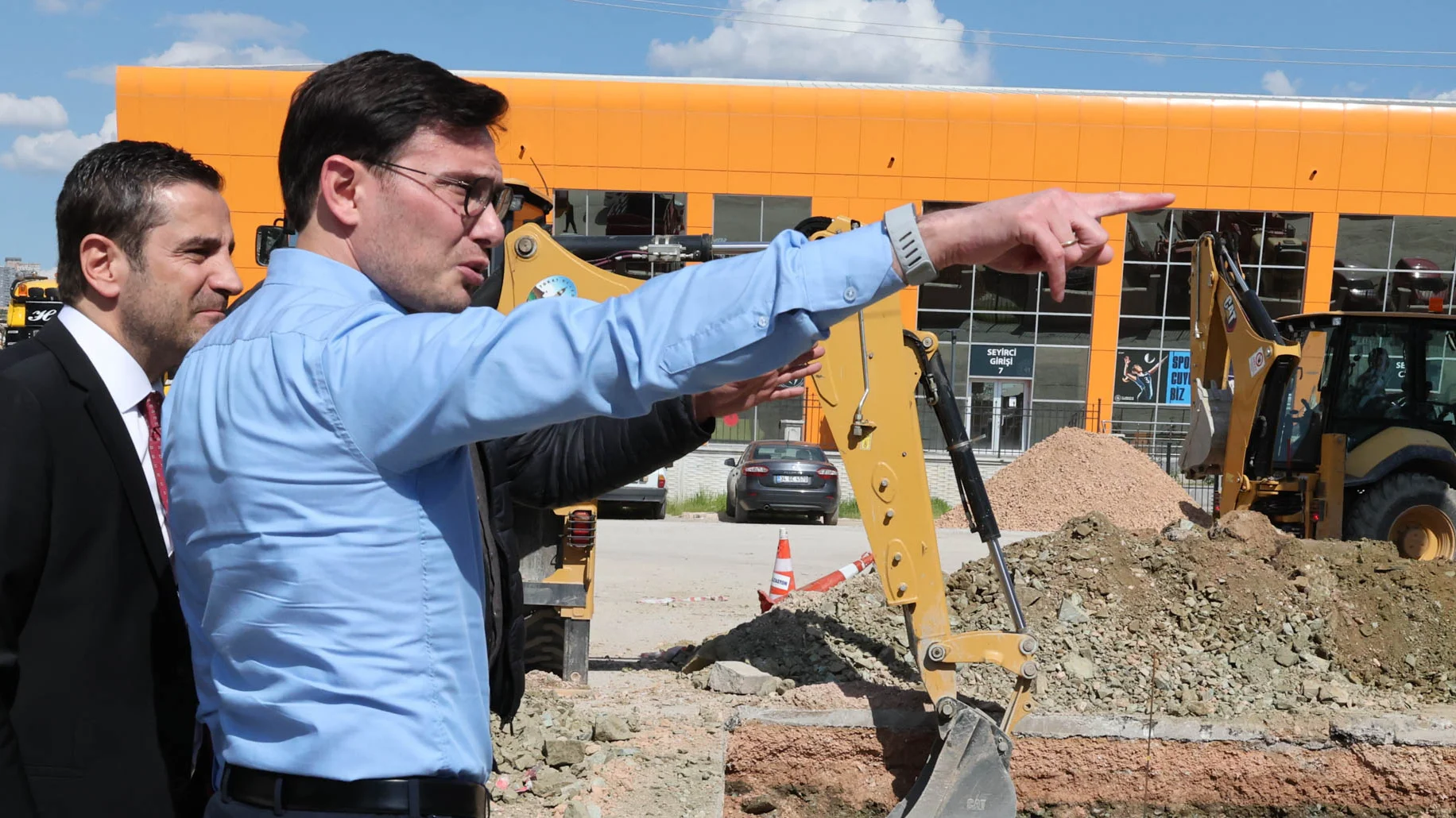 Tokat Belediyesi tarafından Sebze Meyve Toptancı Hali’nde başlatılan yenileme çalışmaları