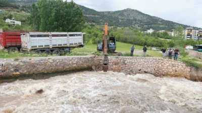 Tokat Belediyesi sel ve taşkın riskine karşı şehir genelinde yoğun