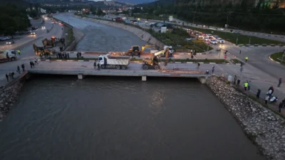 Tokat’ta etkisini sürdüren yoğun yağışlar nedeniyle Yeşilırmak’ta su seviyesinin yükselmesi
