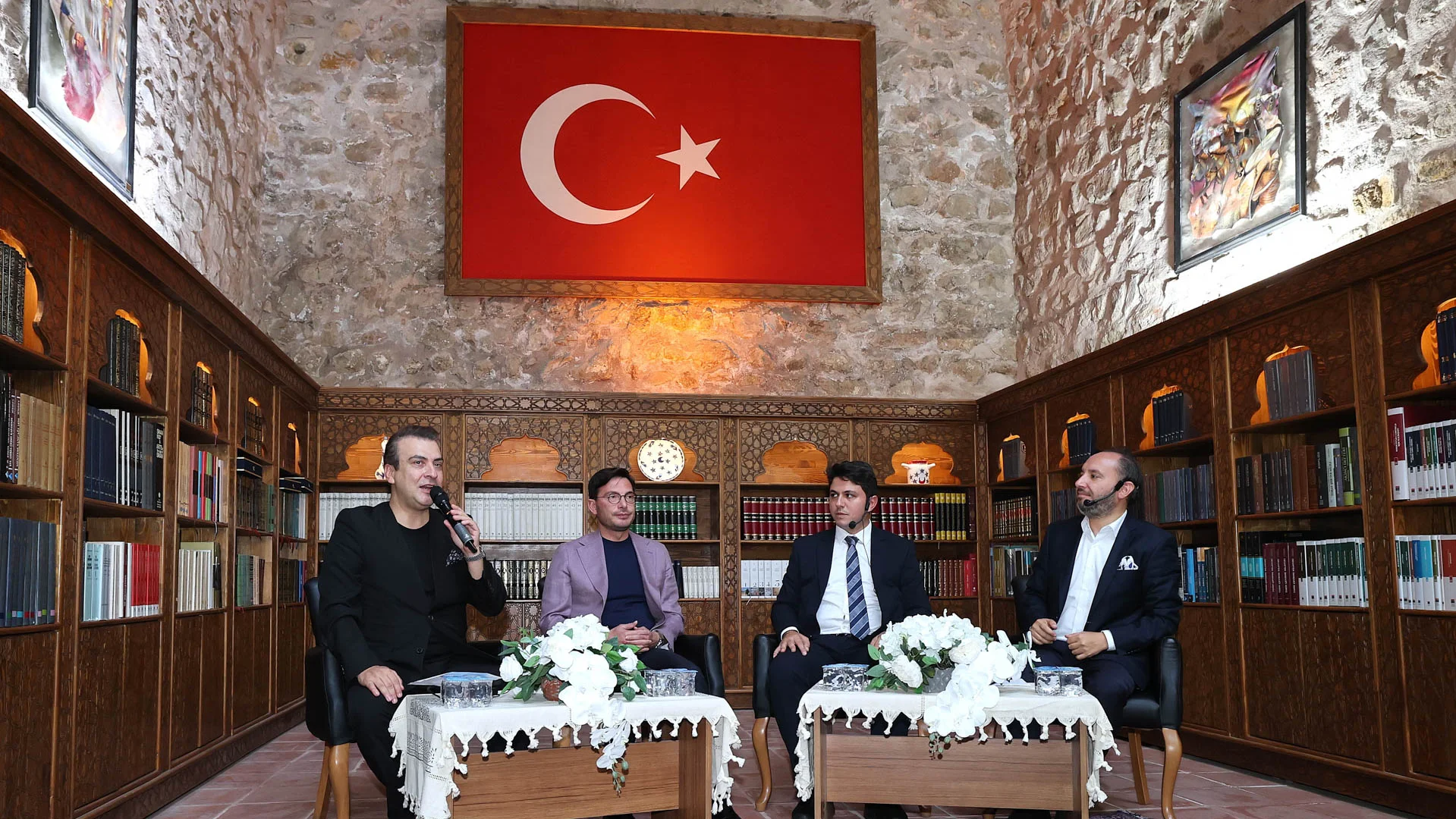 Gündem Masası Tokat’ta Düzenlendi: Medya ve Şehrin Gündemi Konuşuldu Tokat Belediyesi’nin ev sahipliğinde düzenlenen “Gündem Masası Tokat” programında kent